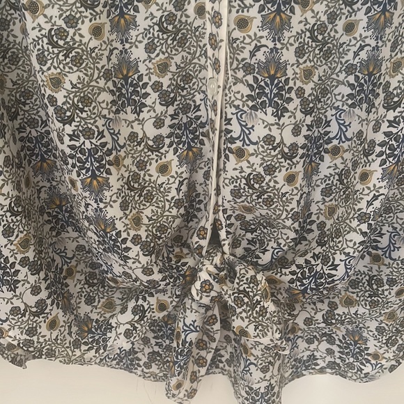 Max Studio blue and yellow floral tie front blouse - Picture 2 of 4